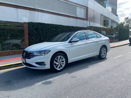 VOLKSWAGEN JETTA 1.4 250 TSI TOTAL FLEX COMFORTLINE TIPTRONIC VOLKSWAGEN JETTA 1.4 250 TSI TOTAL FLEX COMFORTLINE TIPTRONIC